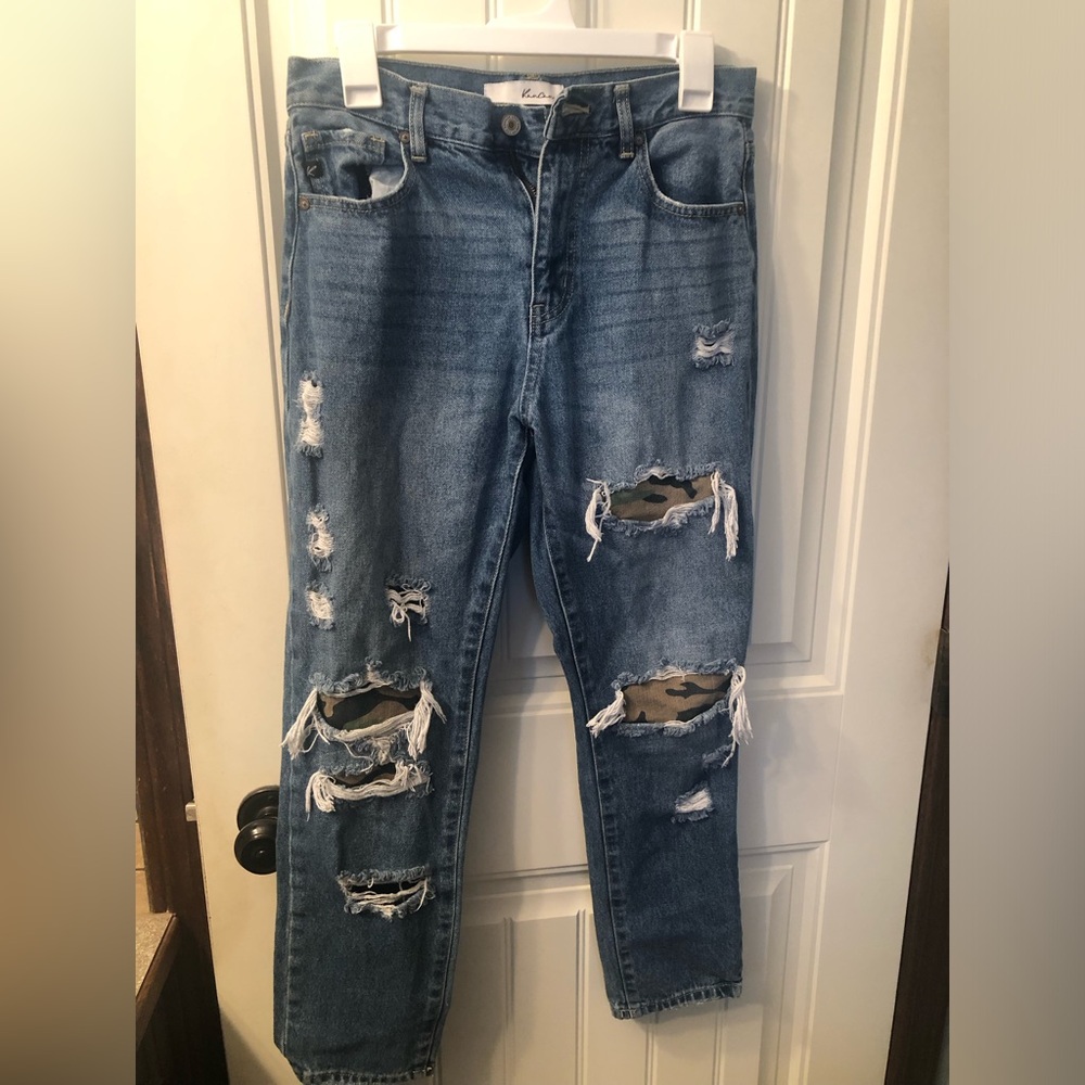 KanCan Medium Blue Denim Jeans with Contrast Stitching